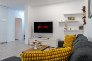 MoHost Zen - Elevated Mountain View Hideaway