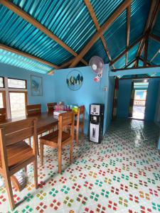 Dua Putri Komodo Homestay