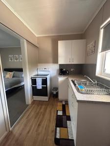 #4 Waddell Studio Apartment