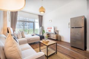 Free housekeeping visits during your stay - StayShort - Calm Studio Apartment Right by the Golf Courses in Sports City