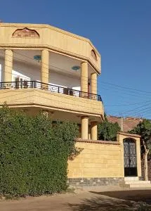 Adam and Eve House - 卢克索