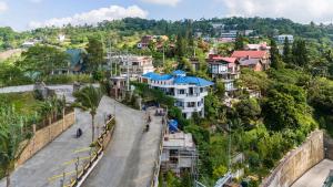 Lake View White House Staycation near Ridgeview