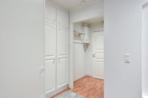 Come in! "Aninkainen" Triplet for 7 people next to Turku bus station!