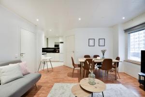 Come in! "Aninkainen" Triplet for 7 people next to Turku bus station!