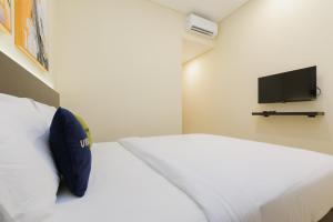 Urbanview Hotel Vineyard Cengkareng