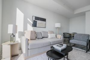 Blueground Downtown pool AC nr Capitol ATX-292