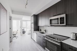 Blueground Downtown pool AC nr Capitol ATX-292