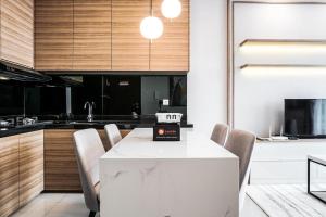 2BR Luxury Modern Ciputra International Apartment By Travelio