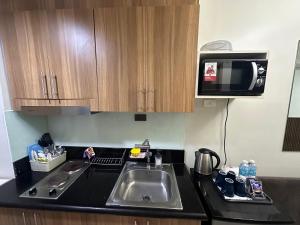 Modern and Cozy Suite at Shore Residences