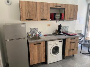 Superbe et atypique F2 Suquet Centre Cannes