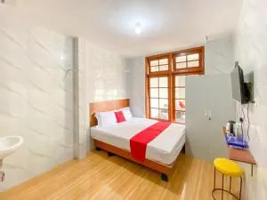 RedDoorz near RSUD Tidar Magelang - 马格朗