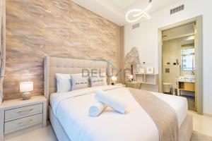 Unbeatable Rate Modern 2BR with Partial Canal Views by Deluxe Holiday Homes