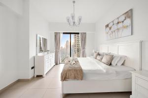 FIRST CLASS 2BR Mesmerizing Views