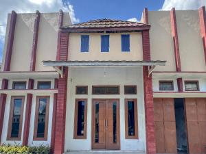 RedDoorz Syariah at jalan Dieng 5