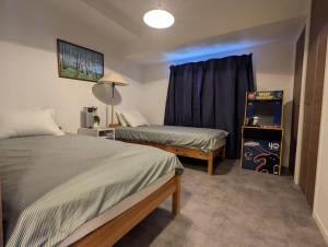 Namba 2 bedroom apartment, 1 min to Nippombashi