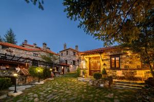 4 Seasons Premium Chalet & Massage Treatments