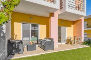 Casa Serena, Portugal