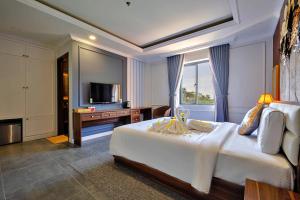 S79 Hotel Happy 88 Tran Hung Dao Street