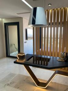 Ultra Modern Studio with Rooftop Pool