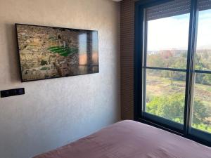 Ultra Modern Studio with Rooftop Pool