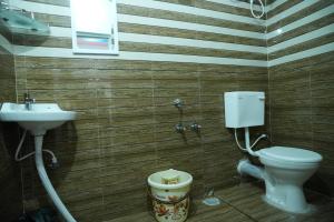 Maharaja Lodging & Fooding