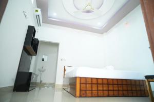 Maharaja Lodging & Fooding