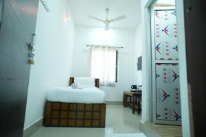 Maharaja Lodging & Fooding