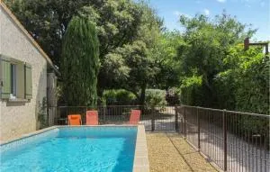 Lovely Home In Saint-Rémy-De-Provence - Graveson