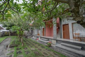 Rommeo Inn Lovina Mitra RedDoorz