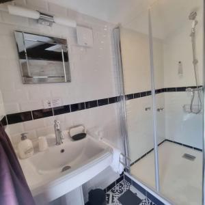 Le château de Willival pour 15 pers avec piscine