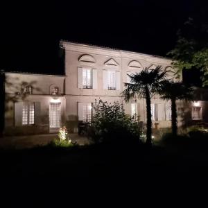 Maisons de vacances Le chateau de Willival pour 15 pers avec piscine : photos des chambres