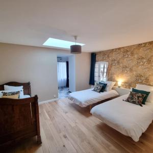 Maisons de vacances Le chateau de Willival pour 15 pers avec piscine : photos des chambres