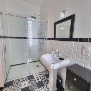 Maisons de vacances Le chateau de Willival pour 15 pers avec piscine : photos des chambres