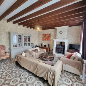 Maisons de vacances Le chateau de Willival pour 15 pers avec piscine : photos des chambres
