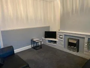 Spacious 4 Bedroom Townhouse - Lofthouse