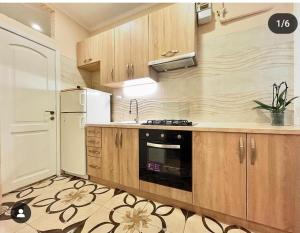 Центр, біля Медичного університету, вулиця Личаківська