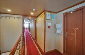 Halong sail Cruise 99