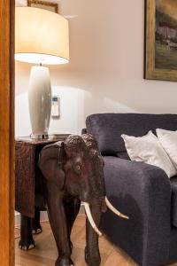 MARIUCI RESIDENCE with Lush terrace and Private Garage