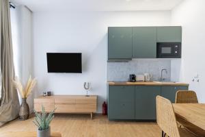 Relax in on Old Art Galery