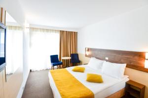 Superior Queen Room with Seaview, queen or twin bed, JUNONA Building room in Zenith - Top Country Line - Conference & Spa Hotel