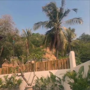 Felizzy Villas - Sengkol