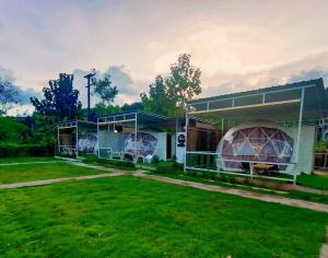 แคมป์ปิ้ง อิงว้า โดม