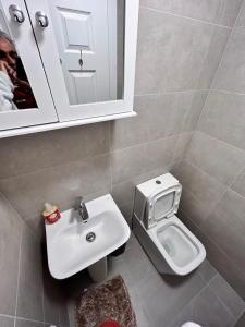 Park Street Accommodation Room 6