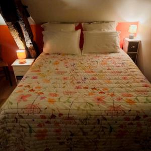 Maisons de vacances Jolie Maison de Campagne en pierre de tuffeau : photos des chambres