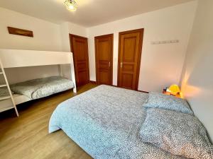 Maisons de vacances Ker-Roudy, gite spatieux a deux pas du plan d-eau : photos des chambres