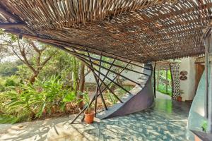 SaffronStays Maativan - 4BR Pet-Friendly Eco Villa with Private Pool, Nature Walks & Activities