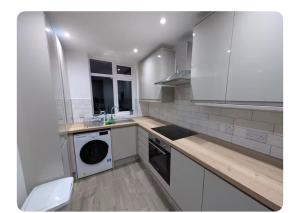 Park Street Accommodation Room 6
