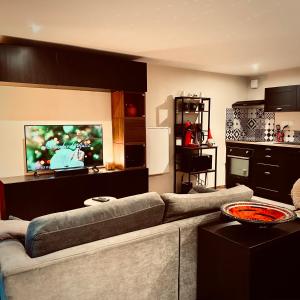 Le 23 Factory - RDC - Proche gare et centre - Wifi