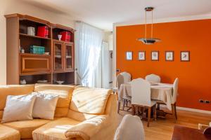 Casa Vincy, Costa Volpino Ospitar