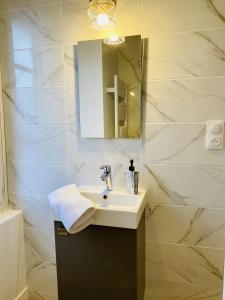Appartements Suite 24 Appart'hotel-L'Annexe-3 etoiles : photos des chambres